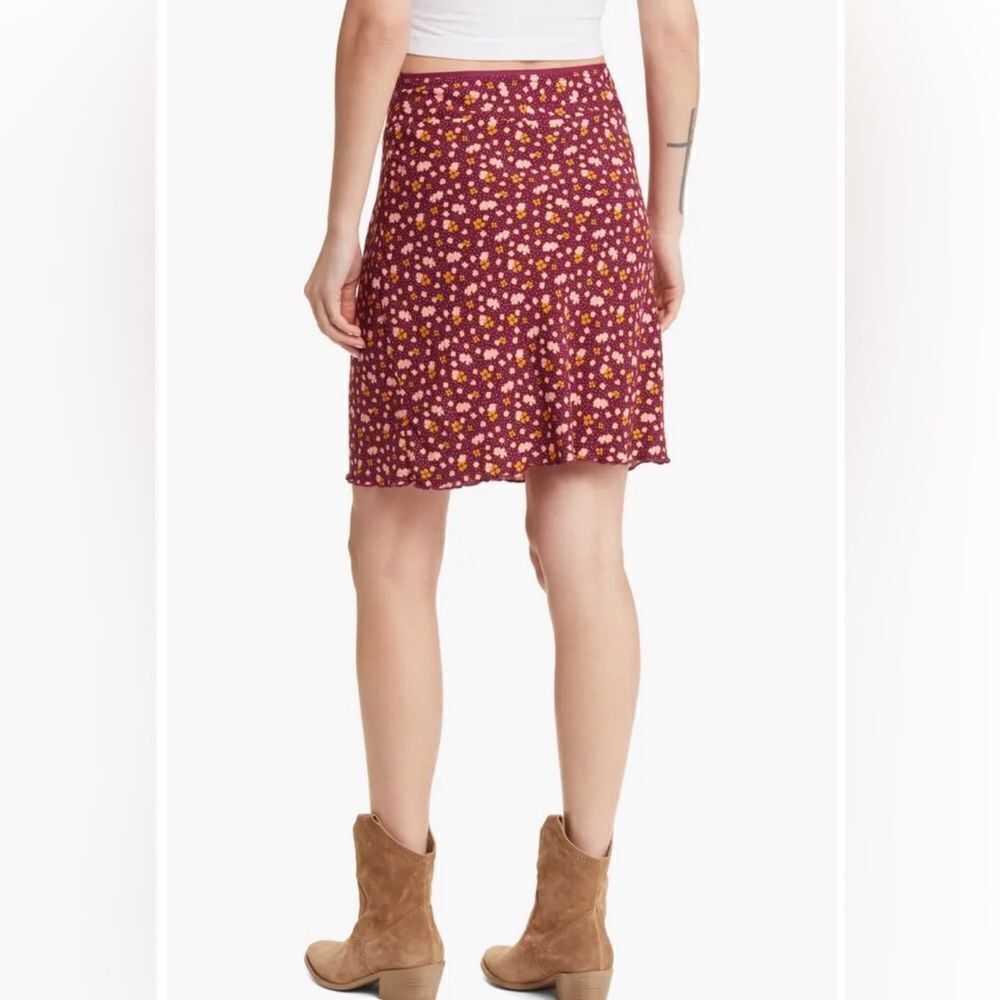 NWT Free People IRL Midi Skirt A Line Floral Ruffled Trim Viscose 6 Modest Chic - Picture 5 of 15